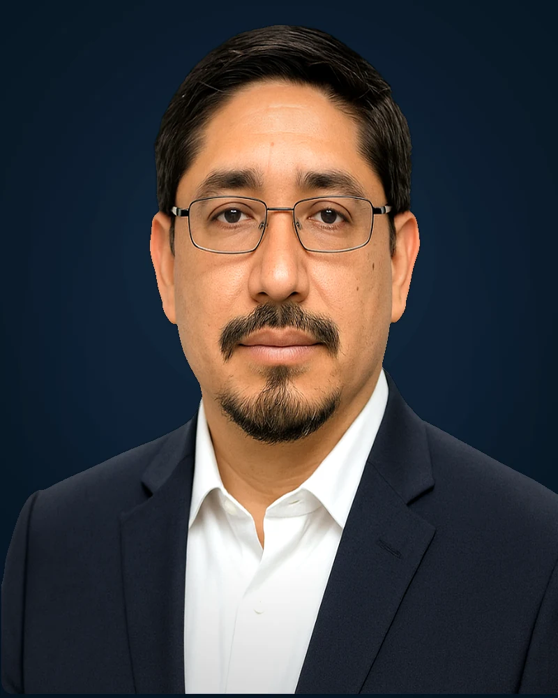 Mtro. César Rosas